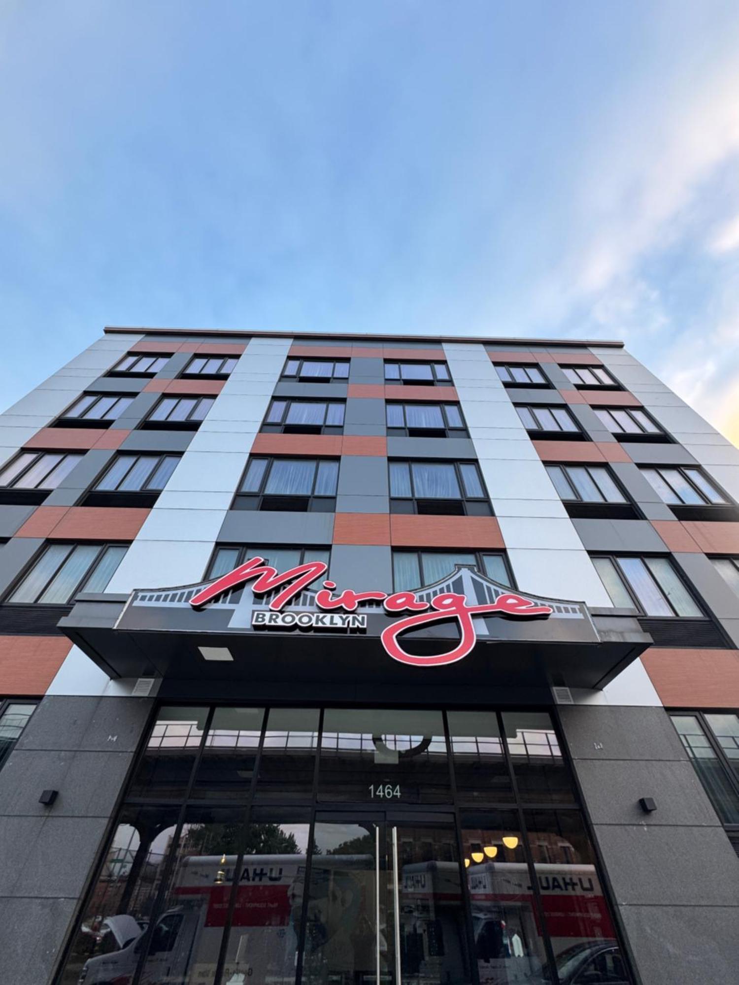 Hotel Mirage Brooklyn Nova York Exterior foto